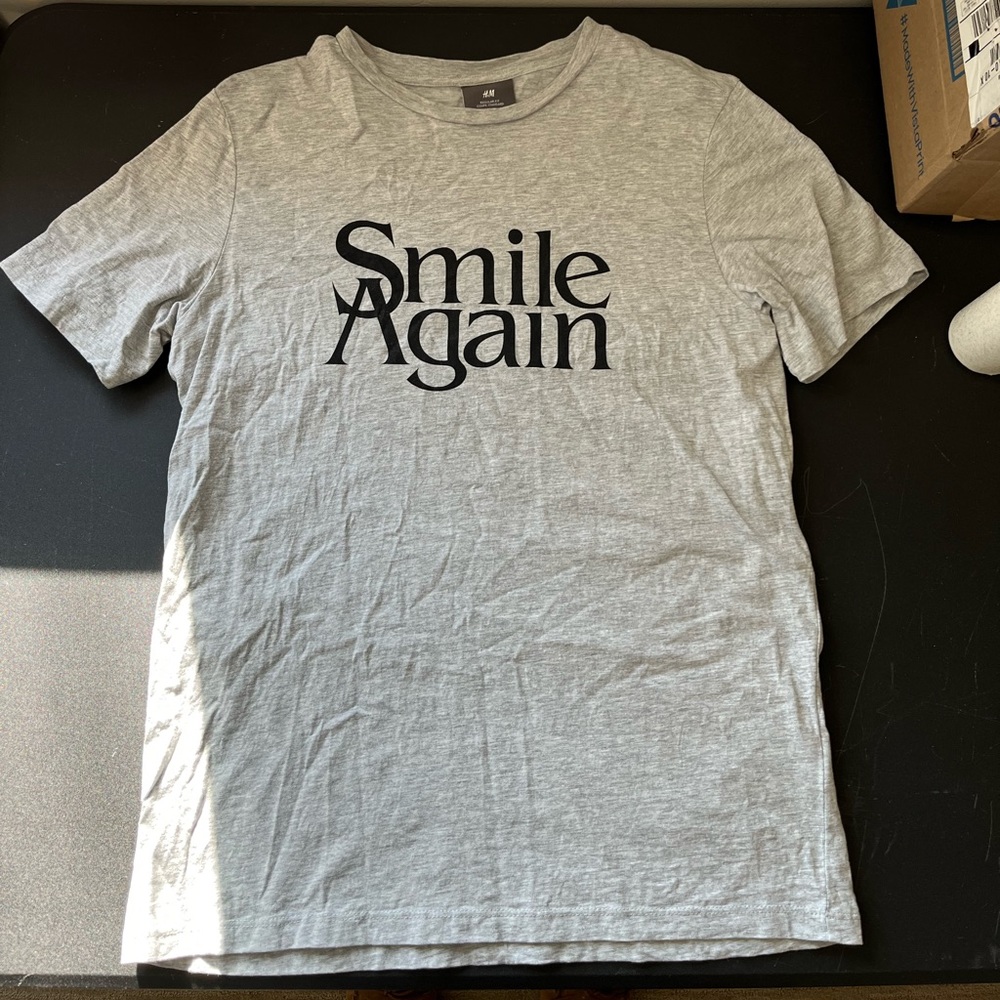 H&M “Smile Again” Graphic T